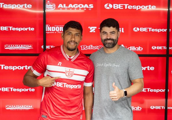 Segovia deixa o CRB e negocia com Náutico para 2026