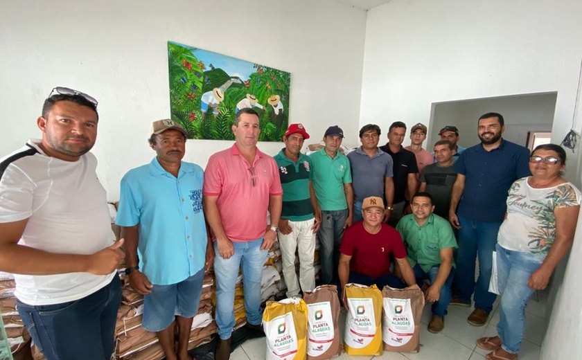 Jornal De Alagoas Prefeitura De Santana Do Mundaú Realiza Distribuição De Sementes Para 