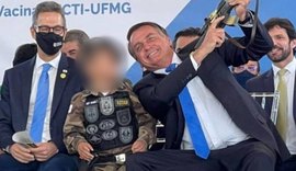 Comitê da ONU repudia o uso de crianças fardadas como militares por Bolsonaro