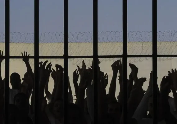 Senado aprova fim da “saidinha” de presos