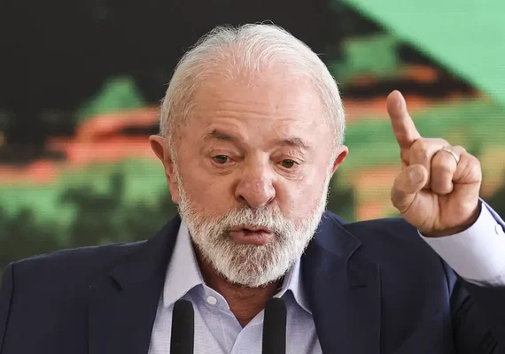 Lula se manifesta sobre tragédia provocada por enchente no Texas (EUA)