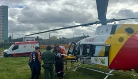 Mulher passa mal, cai de jet ski e morre durante transporte para Maceió