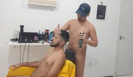 Barbearia naturista em Fortaleza recebe clientes até de outros países