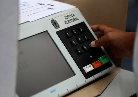 Adiamento das eleições municipais para novembro é aprovado na Câmara