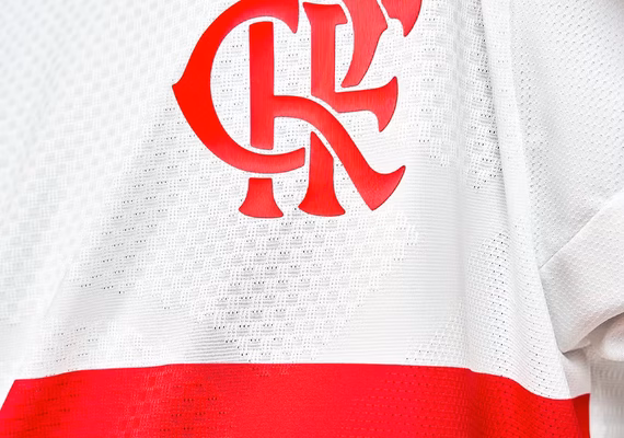 Flamengo lança novo uniforme para a temporada 2026