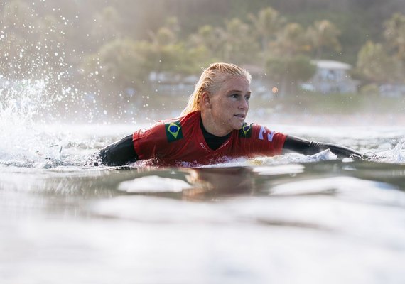 Tatiana Weston-Webb é eliminada em Bells Beach