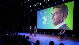 Flávio Bolsonaro apresenta plano 'Brasil sem Medo' inspirado em modelo de El Salvador