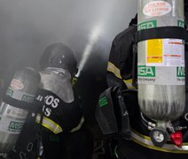 Bombeiros controlam incêndio na Maternidade Santa Mônica