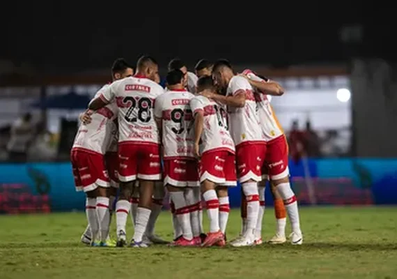 CRB faz último jogo no Rei Pelé em 2025 com chances mínimas de acesso