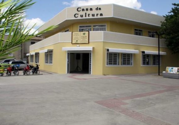 Minicursos e oficinas gratuitas na Casa da Cultura começam hoje