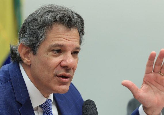 Haddad diz que elite se incomoda com governo por incluir ricos no IR