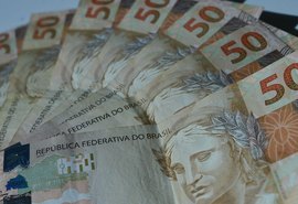 Brasileiros acreditam que inflação ficará em 5% nos próximos 12 meses