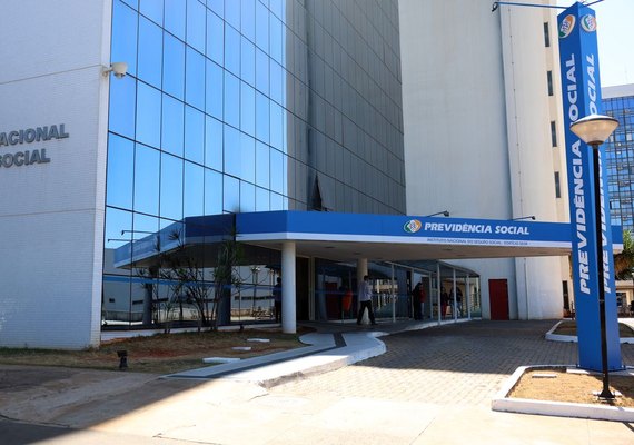 Tese da AGU obriga autor de feminicídio a ressarcir pensão do INSS