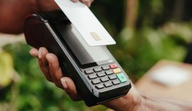 Pagar cartão por aproximação pode acabar em golpe