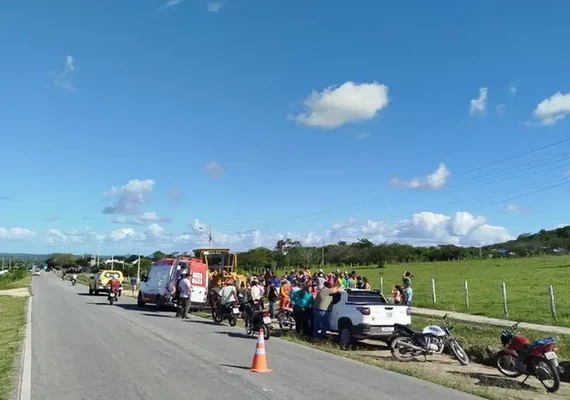 Homem morre atropelado por máquina enquanto dormia em área de mata à margem da AL-140