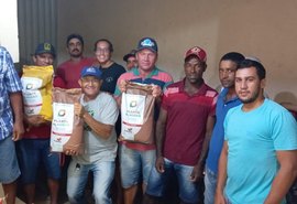 CPLA entrega sementes do Planta Alagoas em município do interior