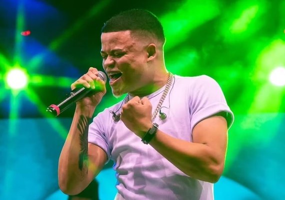 Cantor Rafa Diniz morre afogado no Rio São Francisco