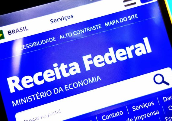 Governo estuda corrigir tabela do IR pela inflação