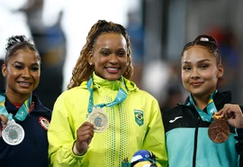 Rebeca Andrade é campeã pan-americana da prova de salto sobre a mesa