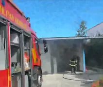 Incêndio atinge distribuidora de medicamentos na Pitanguinha
