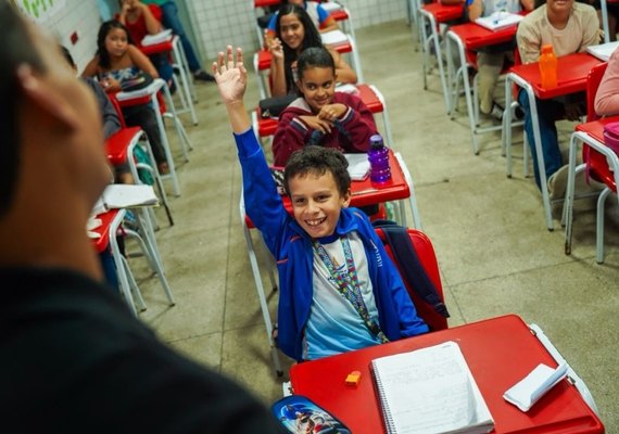 Programa da Semed fortalece diálogo e planeja novas melhorias em escola