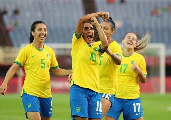Com dois gols de Marta, Brasil estreia nas Olimpíadas com goleada sobre a China