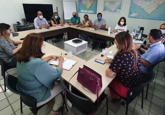 Unicafes/AL participa de reunião para discutir políticas públicas da agricultura familiar