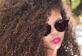 Madrasta alisa cabelo de menina sem pedir autorização da mãe
