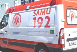 Parede desaba e mata homem durante demolição na Ponta Verde