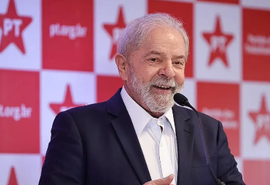 Primeira pesquisa eleitoral de 2022 aponta vitória do ex-presidente Lula no 1º turno
