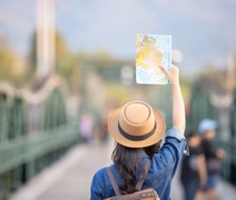 Ministério do Turismo prepara guia para mulheres que viajam sozinhas