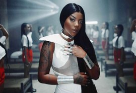 Após Pabllo Vittar, Ludmilla rompe com marca pró-Bolsonaro