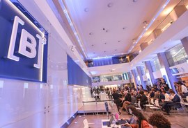 Bolsa volta a bater recorde e encosta nos 190 mil pontos