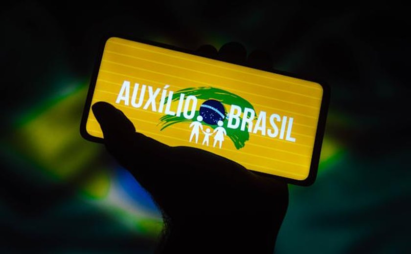 Auxílio Brasil de R$400 começa a ser pago dia 10 de dezembro