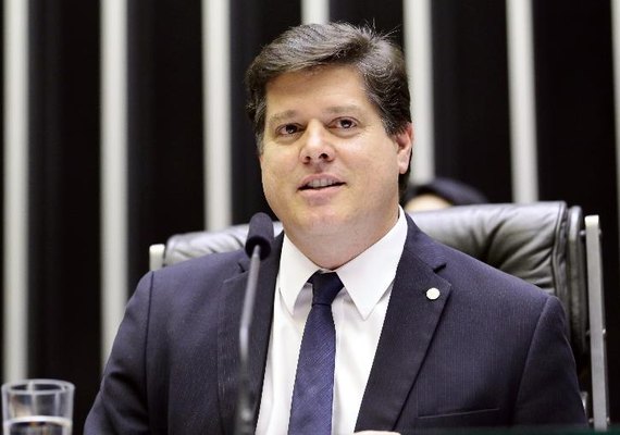 Baleia pode acumular comando da Câmara com Presidência do MDB