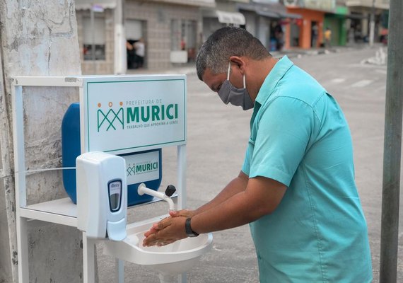 Prefeitura de Murici instala pias de higienização em oito pontos da cidade