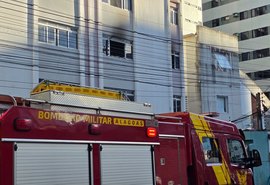 Incêndio em apartamento mobiliza bombeiros no bairro da Ponta Verde