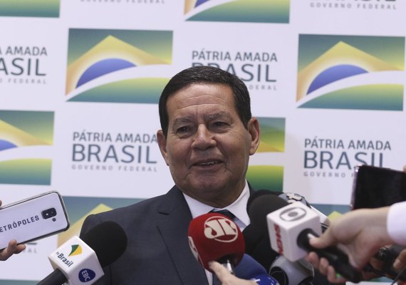Governo vai desbloquear R$ 20 bilhões até o fim do ano, diz Mourão