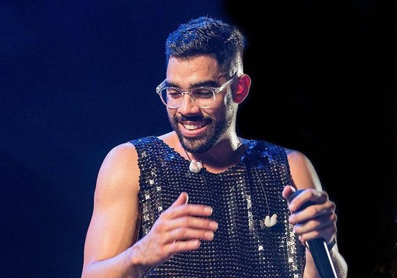 Cantor Gabriel Diniz morre em queda de avião em Sergipe