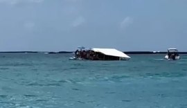 VÍDEO: Embarcação naufraga e deixa um turista morto, em Maragogi