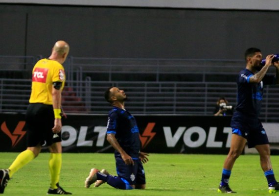CSA enfrenta o Vasco nesta sexta (29) e busca colocação no G-4