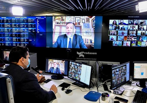 Senadores de Alagoas aprovam PEC do Fundeb