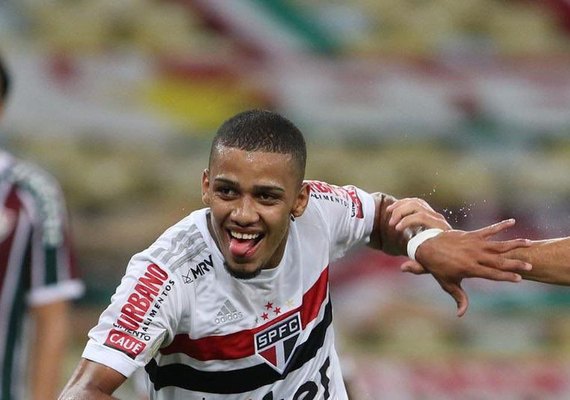 São Paulo derrota Fluminense no Maracanã