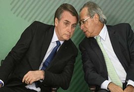 Bolsonaro diz que cabe a Guedes promover mudanças no Coaf