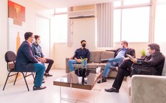 Reunião sobre bairros com afundamento de solo