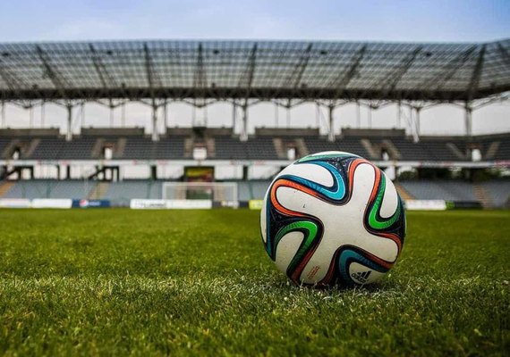 Pandemia deve fazer clubes terem receitas até 25% menores em 2020