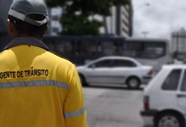 Orla de Maceió tem trânsito interditado para desfiles