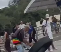 Roda de ônibus do BRT se solta e mata mulher no Rio de Janeiro