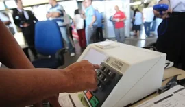 Virada de idade nas urnas: eleitores 60+ já superam jovens em AL