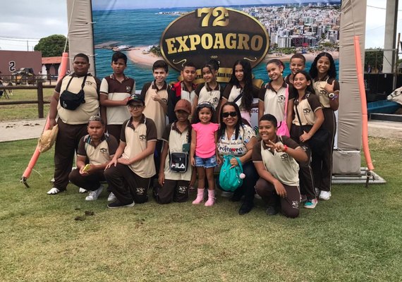 72ª Expoagro recebe centenas de estudantes para aula de campo